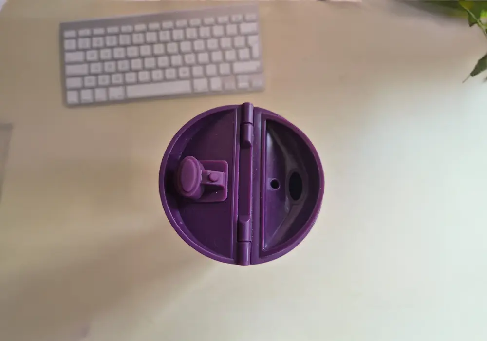 lid view of the water bottle